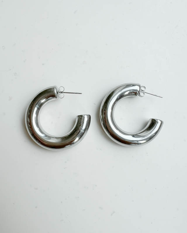 Hoop Earrings in Silver