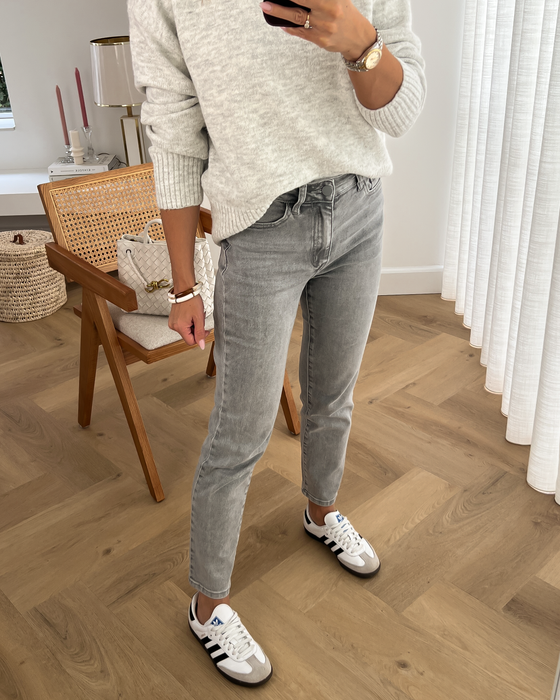 KATHY - Mom Jeans in Washed Grey