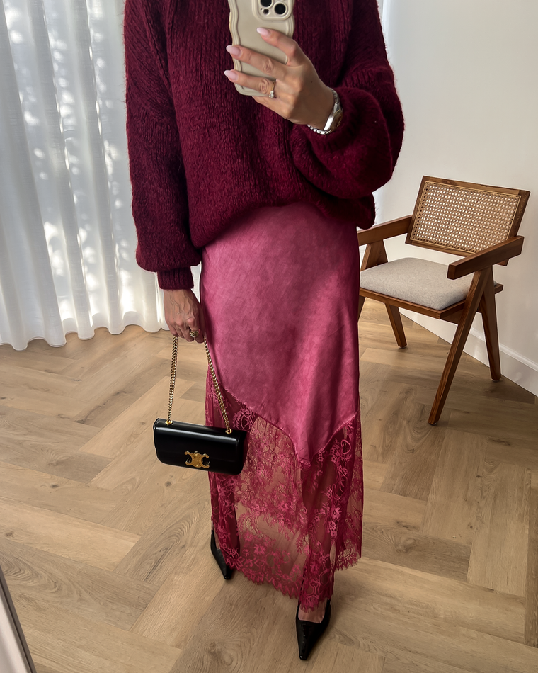 BERLIN - Lace Skirt in Bordeaux Red