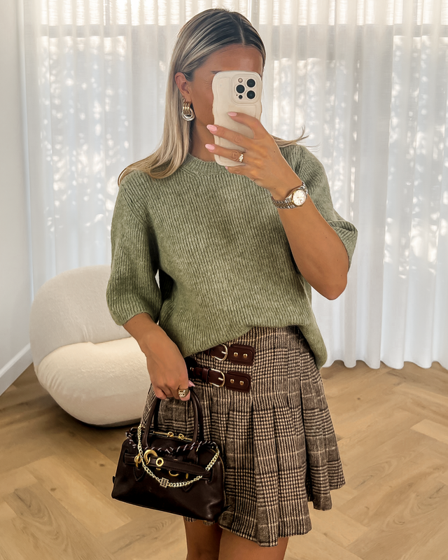 AMY - Short Sleeve Sweater in Olive