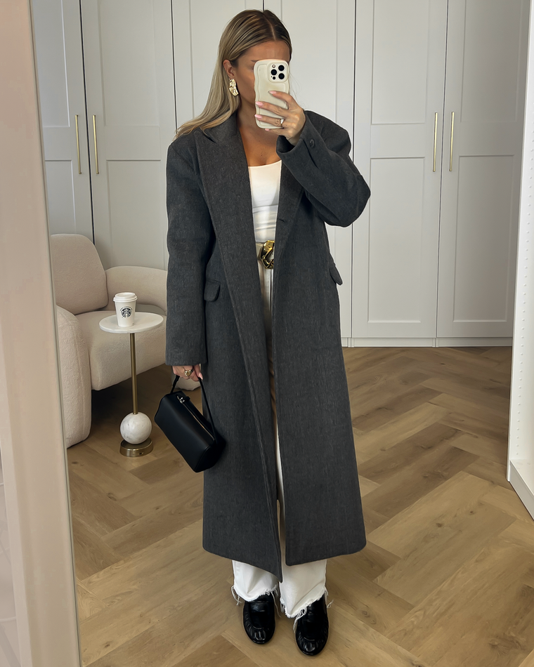 PHOEBE - Oversized Coat in Anthracite