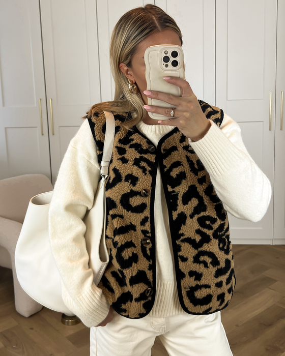 SALE - JAGGER Fur Gilet in Leopard Camel