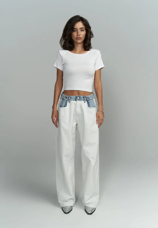 FRANKIE - Two Color Oversized Jeans in White/Blue